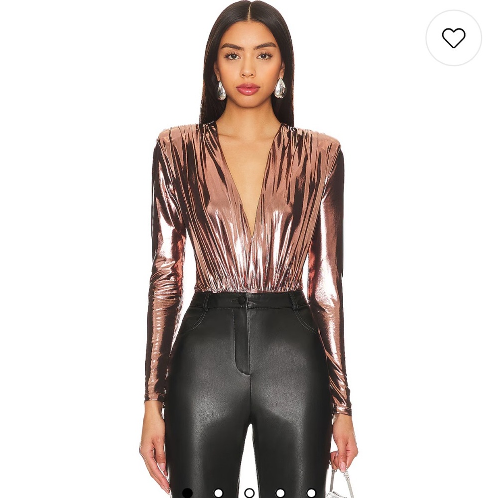 Opal Body Suit in Rose Gold
Line & Dot small new with tag